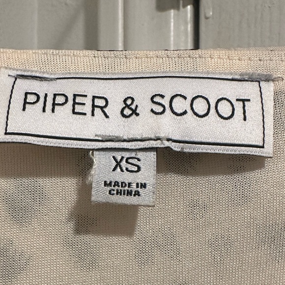 Piper and Scoot waist tie black and cream spotted flutter sleeve dress - Picture 3 of 5